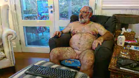 Ohjonny online show from November 10, 2025, 8:13 am