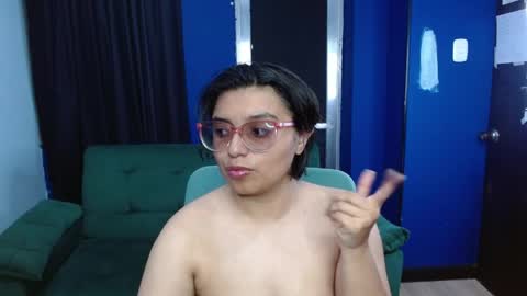 Snapshot of ohmysqueak chatting on April 14, 2026, 1:11 am ohmysqueak online show from April 14, 2026, 1:11 am