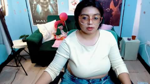Snapshot of ohmysqueak chatting on May 11, 2026, 4:48 pm ohmysqueak online show from May 11, 2026, 4:48 pm