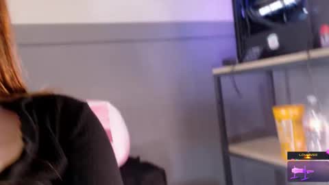 Lyz  online show from February 12, 2025, 3:51 am