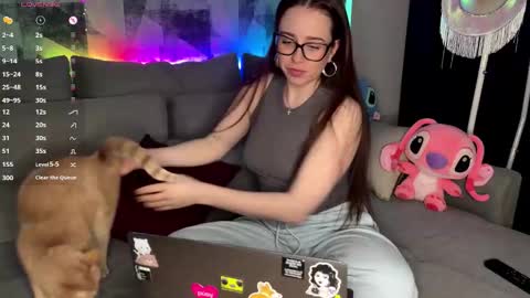 Snapshot of ohnicolle chatting on November 15, 2025, 9:43 pm Nikki online show from November 15, 2025, 9:43 pm