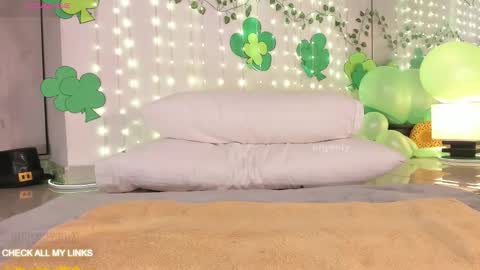 ohyesly_ online show from March 7, 2026, 10:23 am