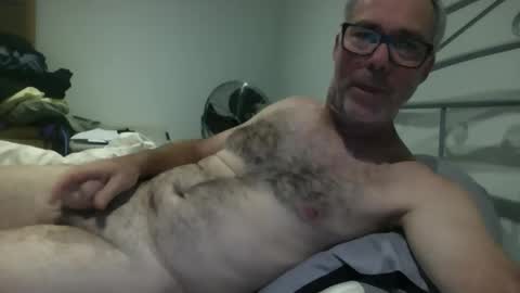 oiledcouple1 online show from October 19, 2025, 8:48 am