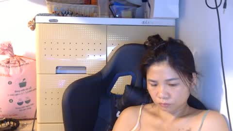 oinjer09 online show from June 25, 2026, 4:56 am