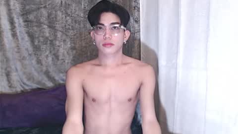 OISHI1II online show from January 22, 2025, 9:13 am