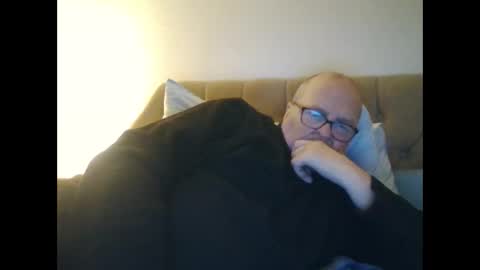 Snapshot of old_fkr chatting on December 14, 2024, 7:25 pm old_fkr online show from December 14, 2024, 7:25 pm