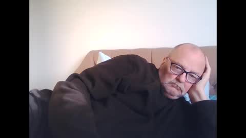 Snapshot of old_fkr chatting on December 15, 2024, 1:32 pm old_fkr online show from December 15, 2024, 1:32 pm