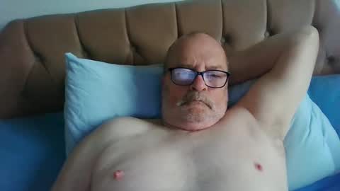 Snapshot of old_fkr chatting on December 17, 2024, 9:50 am old_fkr online show from December 17, 2024, 9:50 am