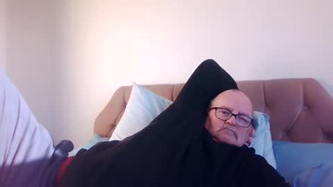 Snapshot of old_fkr chatting on December 19, 2024, 1:40 pm old_fkr online show from December 19, 2024, 1:40 pm