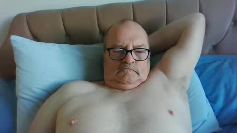 Snapshot of old_fkr chatting on January 1, 2025, 10:32 am old_fkr online show from January 1, 2025, 10:32 am