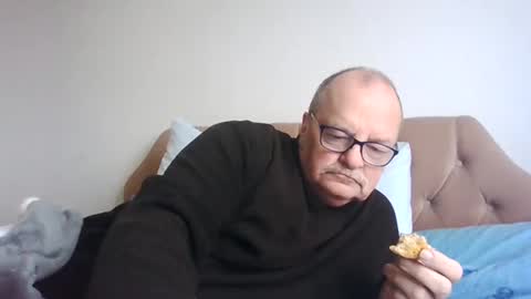 Snapshot of old_fkr chatting on January 5, 2025, 11:04 am old_fkr online show from January 5, 2025, 11:04 am