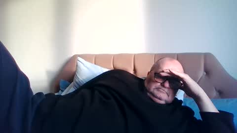 Snapshot of old_fkr chatting on February 3, 2025, 3:49 pm old_fkr online show from February 3, 2025, 3:49 pm