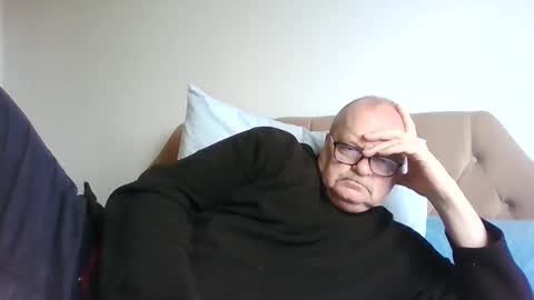 Snapshot of old_fkr chatting on February 7, 2025, 9:16 am old_fkr online show from February 7, 2025, 9:16 am