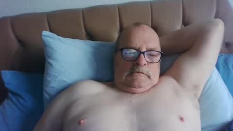 Snapshot of old_fkr chatting on February 15, 2025, 9:27 am old_fkr online show from February 15, 2025, 9:27 am