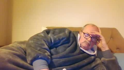 Snapshot of old_fkr chatting on February 18, 2025, 9:42 pm old_fkr online show from February 18, 2025, 9:42 pm