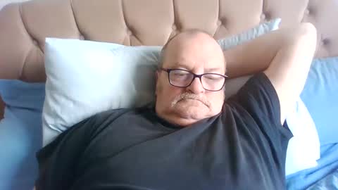 Snapshot of old_fkr chatting on February 20, 2025, 10:27 am old_fkr online show from February 20, 2025, 10:27 am