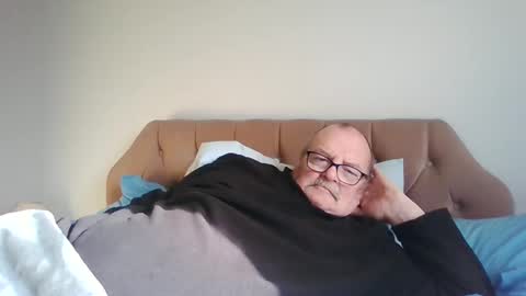 Snapshot of old_fkr chatting on March 5, 2025, 1:50 pm old_fkr online show from March 5, 2025, 1:50 pm