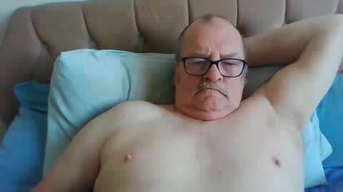 Snapshot of old_fkr chatting on March 6, 2025, 8:30 am old_fkr online show from March 6, 2025, 8:30 am