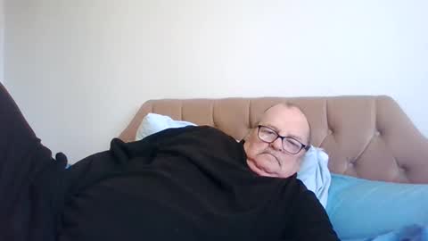 Snapshot of old_fkr chatting on March 6, 2025, 11:36 am old_fkr online show from March 6, 2025, 11:36 am