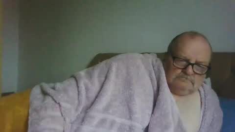 Snapshot of old_fkr chatting on February 10, 2026, 2:21 pm old_fkr online show from February 10, 2026, 2:21 pm