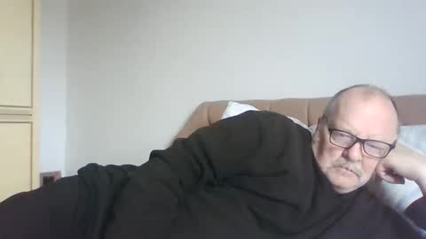 old_fkrr_ online show from February 12, 2026, 11:16 am