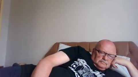 old_fkrr_ online show from July 3, 2026, 8:21 am