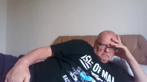 old_fkrr_ online show from July 18, 2026, 7:01 am