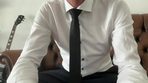 oldschoolgentleman1 online show from June 21, 2026, 2:19 pm