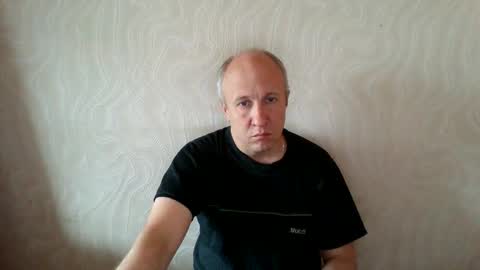 figaro online show from October 15, 2025, 8:03 am