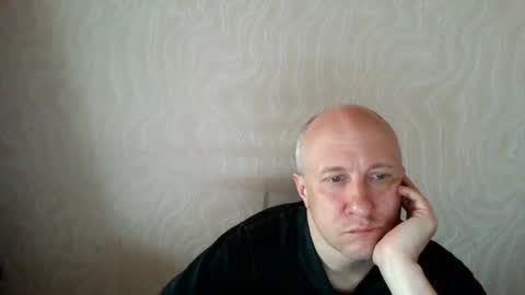 figaro online show from April 4, 2026, 6:33 am