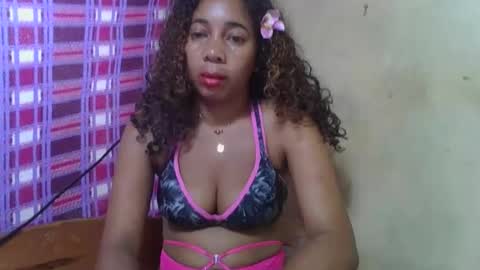 olinaa online show from May 12, 2026, 6:10 am