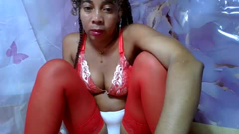 olinaa online show from June 11, 2026, 5:44 pm