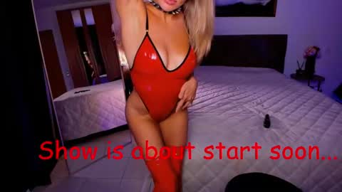 Snapshot of oliva_candy chatting on June 19, 2026, 7:50 pm oliva_candy online show from June 19, 2026, 7:50 pm
