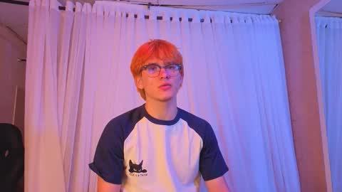 Snapshot of oliver_big19 chatting on September 12, 2025, 11:43 am oliver_big19 online show from September 12, 2025, 11:43 am