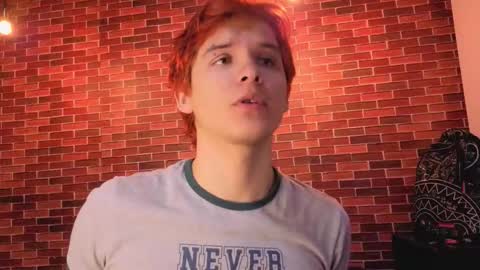 Snapshot of oliver_big19 chatting on October 15, 2025, 11:32 am oliver_big19 online show from October 15, 2025, 11:32 am