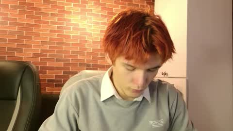 Snapshot of oliver_big19 chatting on October 23, 2025, 11:20 am oliver_big19 online show from October 23, 2025, 11:20 am
