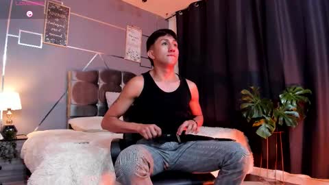 oliver mr  online show from December 4, 2025, 8:28 pm