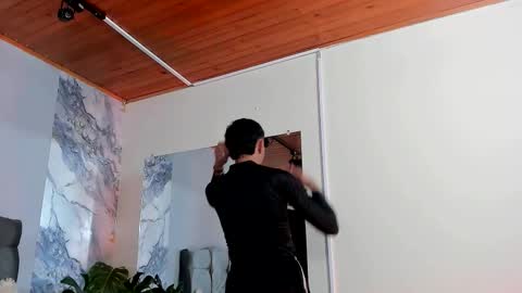 Snapshot of oliver_mr_ chatting on January 17, 2026, 2:38 am oliver mr online show from January 17, 2026, 2:38 am