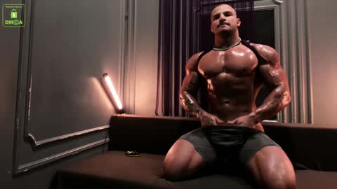 Snapshot of oliversport chatting on December 6, 2024, 3:44 pm OliverSport online show from December 6, 2024, 3:44 pm