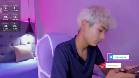 Snapshot of olivertwinky_ chatting on September 15, 2025, 3:01 pm Oliver online show from September 15, 2025, 3:01 pm