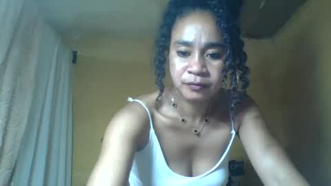 olivia9794 online show from June 26, 2026, 7:18 pm