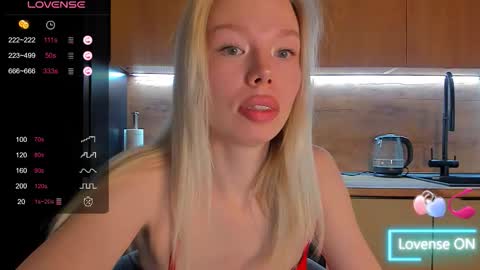 Olivia 3 online show from March 18, 2026, 9:18 pm