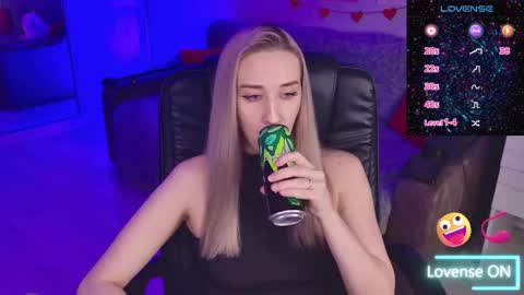 olivia_daze online show from January 9, 2026, 5:59 pm