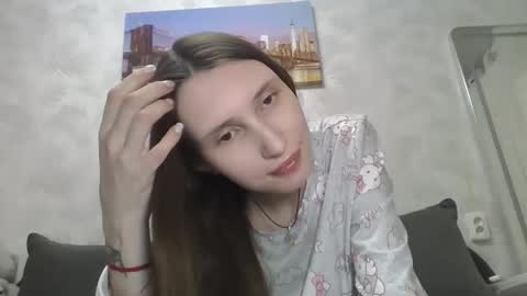 Olivia online show from October 1, 2025, 10:49 pm