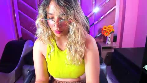  OLIVIA  online show from March 7, 2025, 3:19 am