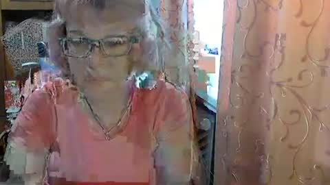 Olivia Mia online show from May 16, 2026, 6:32 am