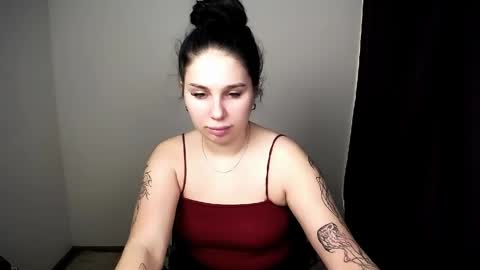 Olivia online show from April 10, 2026, 8:35 pm