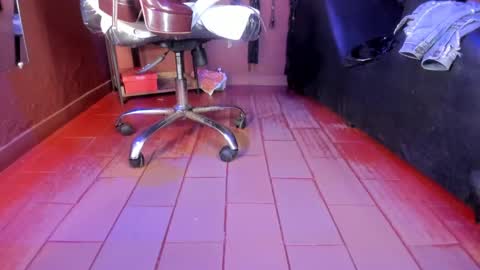   online show from January 21, 2025, 1:11 pm