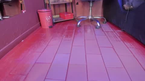   online show from February 1, 2025, 1:09 pm