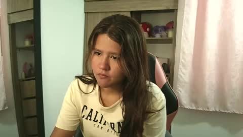 Olivia online show from September 17, 2025, 12:51 pm